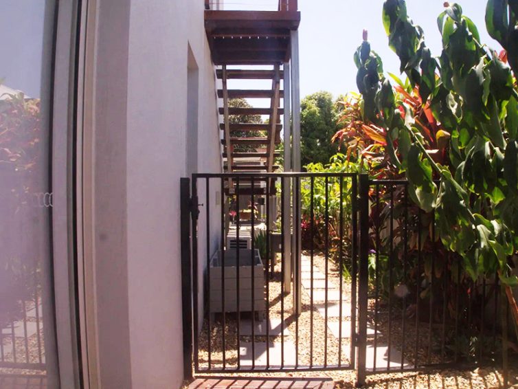 Handyman Aluminium Gate Repair