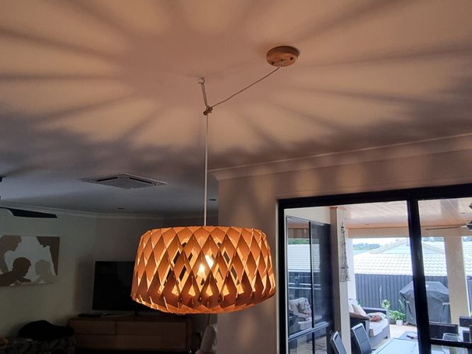 Installation Hanging Light Handyman